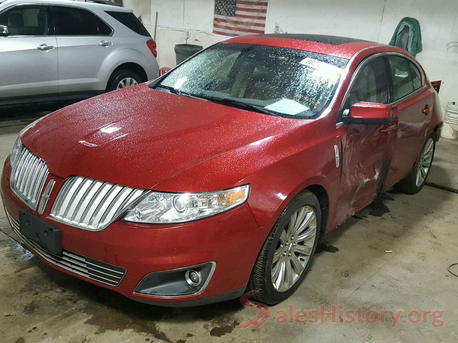 2T1BURHE0HC923811 2011 LINCOLN MKS