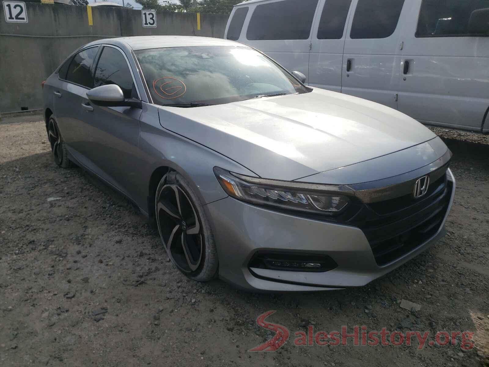 1HGCV1F36JA250944 2018 HONDA ACCORD