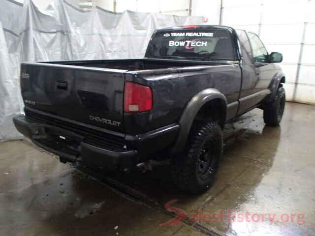 3MZBN1W35JM214477 2003 CHEVROLET S10