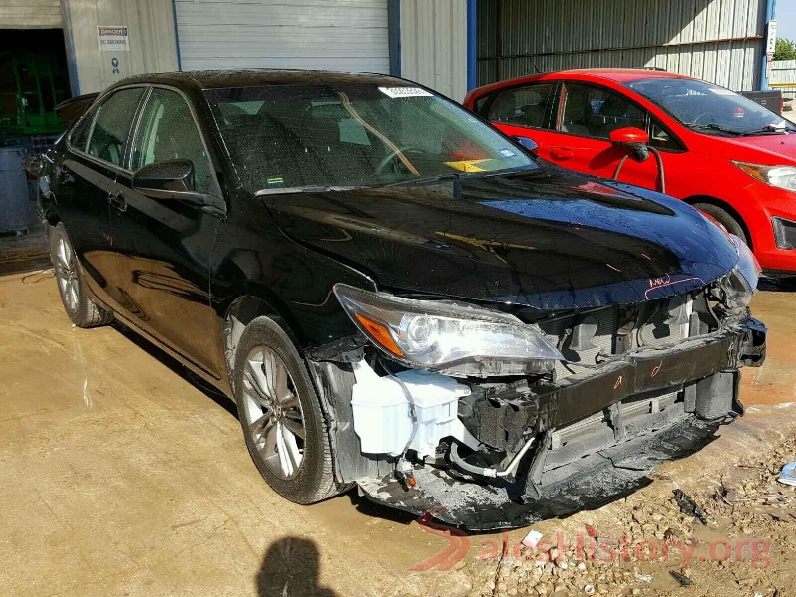 2T3G1RFV2LW136374 2016 TOYOTA CAMRY