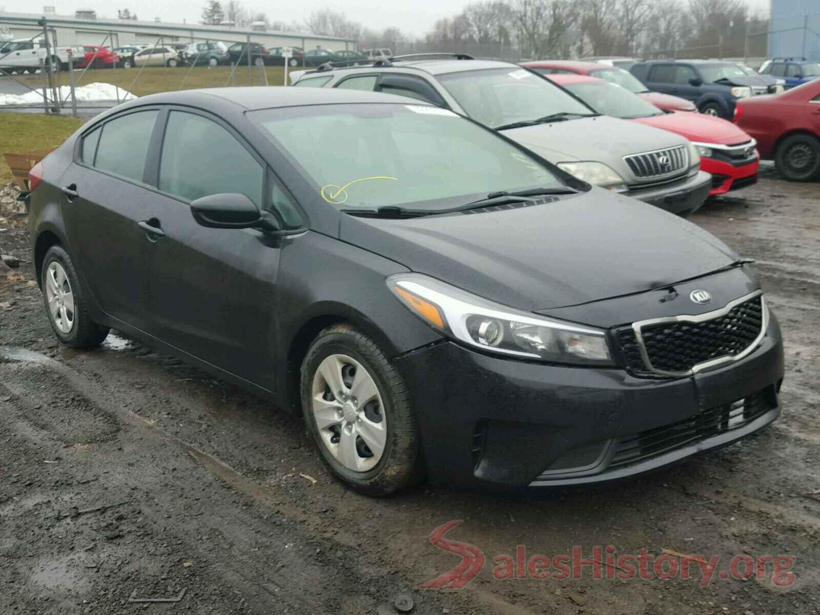 4S4BSAFC8G3305860 2017 KIA FORTE