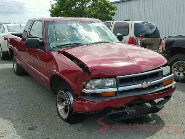 4S4BSANC8J3213740 2002 CHEVROLET S10