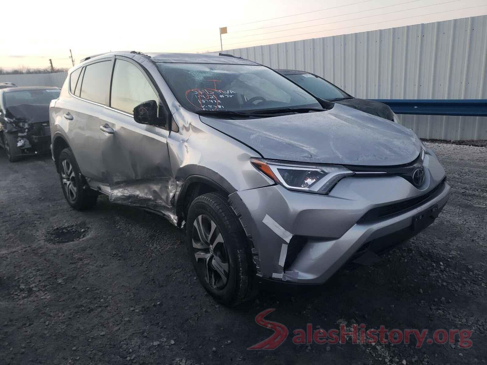 JTMBFREV7JJ215581 2018 TOYOTA RAV4