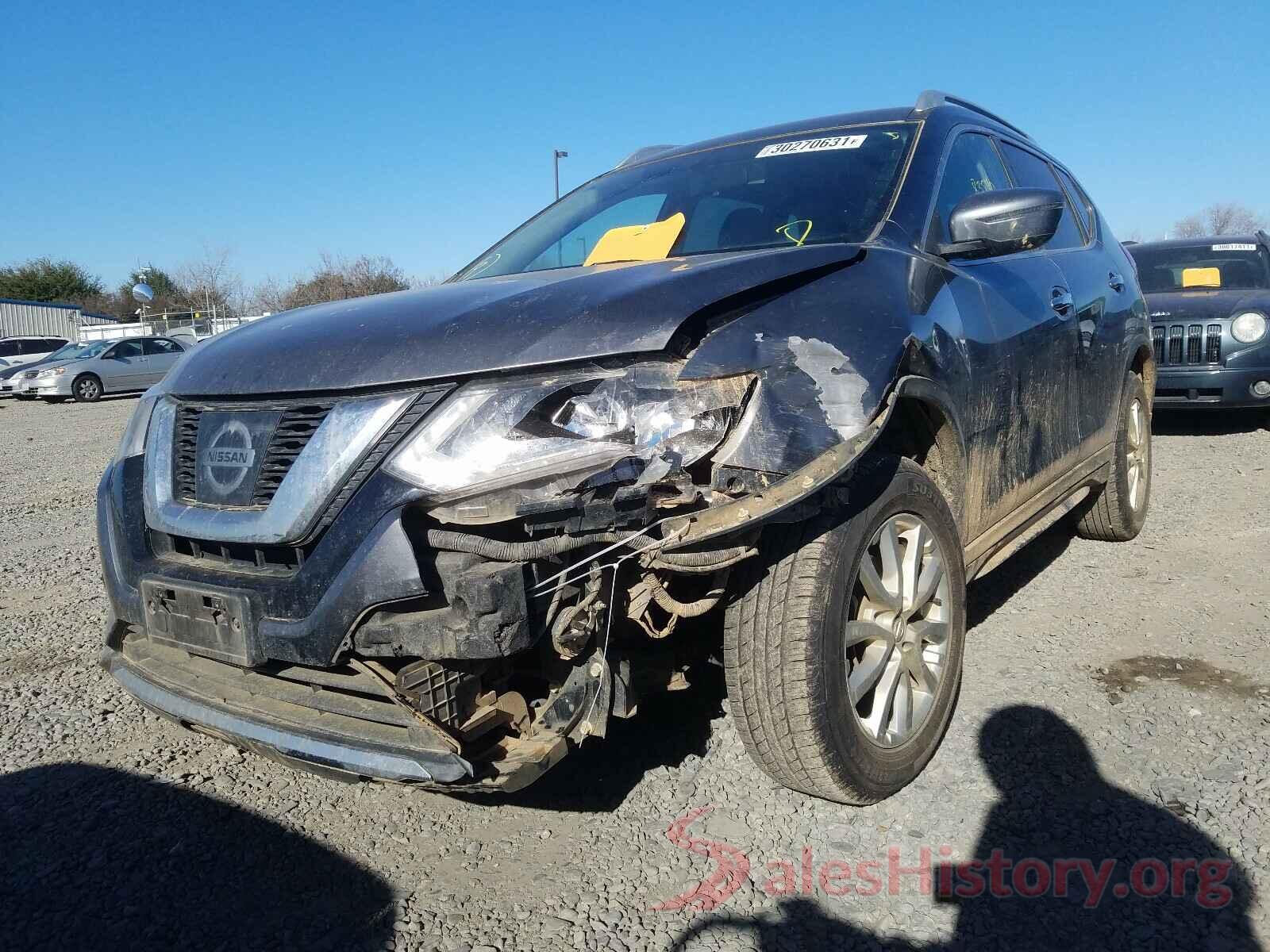 KNMAT2MVXHP597979 2017 NISSAN ROGUE