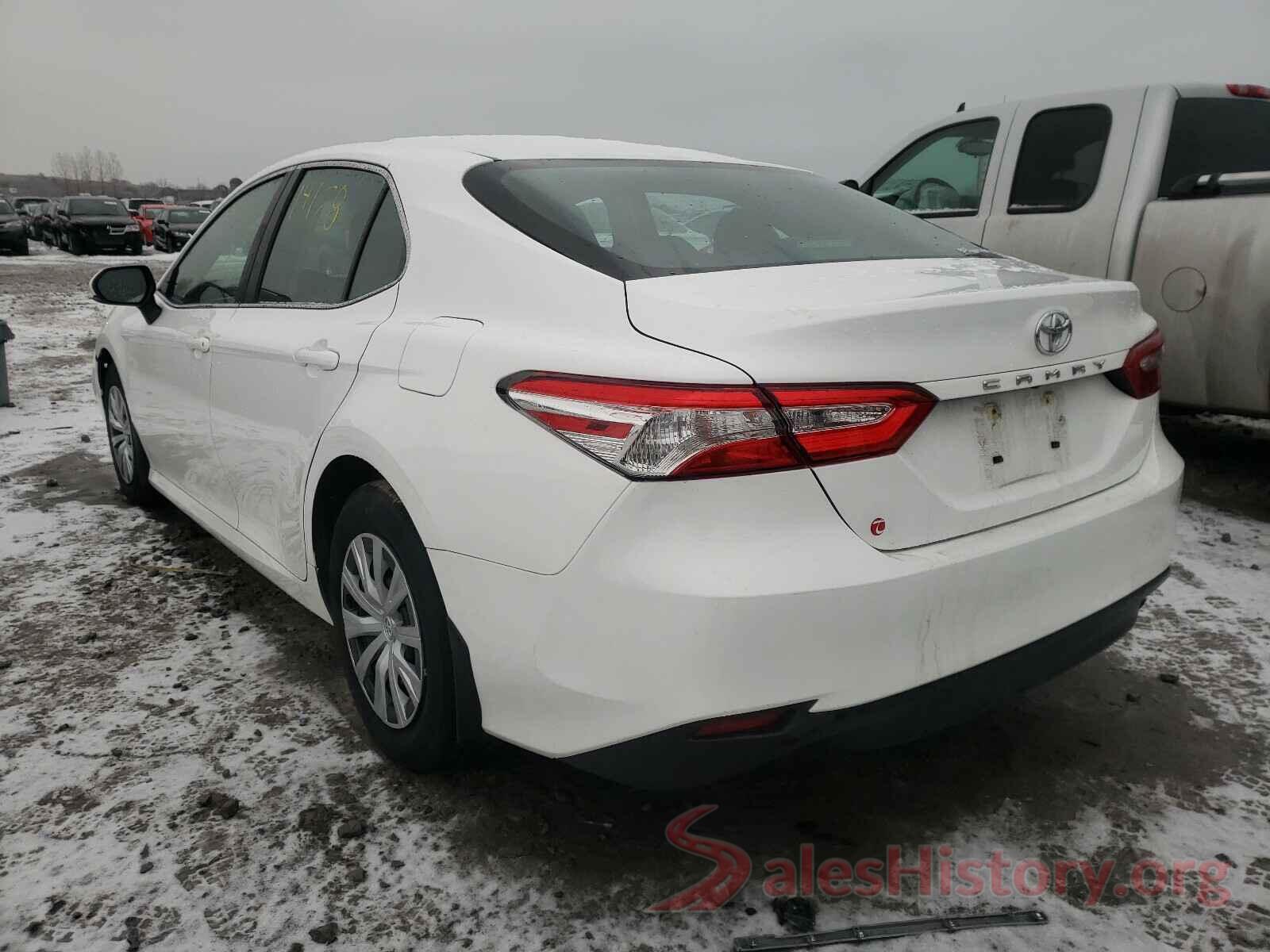 4T1B11HK5JU632404 2018 TOYOTA CAMRY