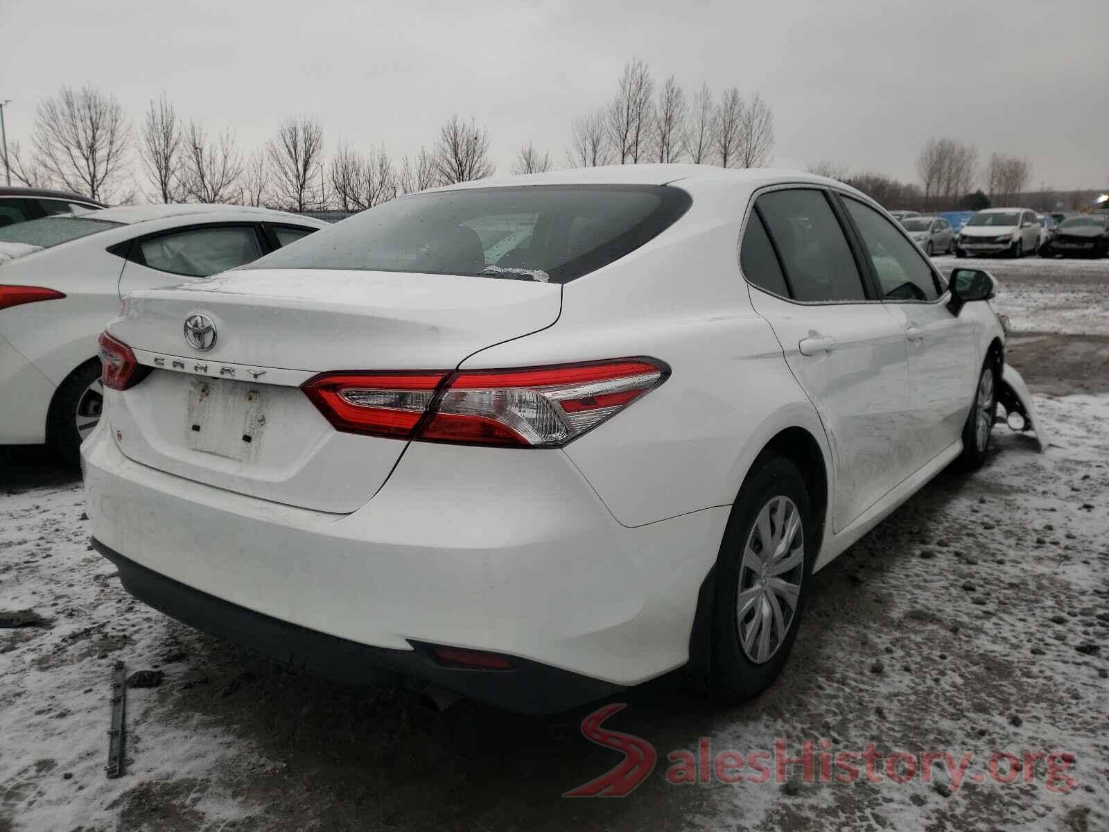 4T1B11HK5JU632404 2018 TOYOTA CAMRY