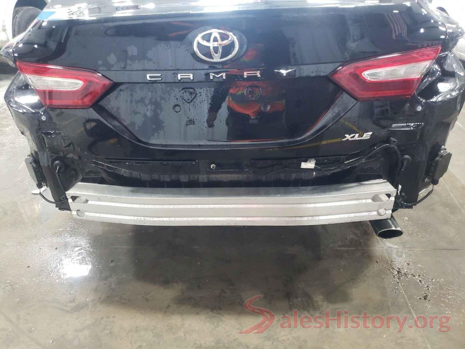 4T1B11HK8JU513309 2018 TOYOTA CAMRY