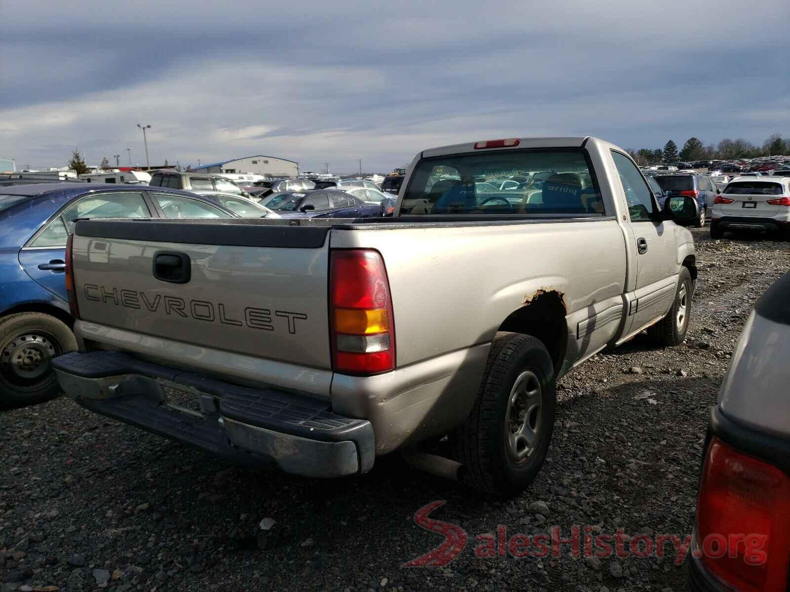 KNDJP3A50J7575722 2001 CHEVROLET SILVERADO