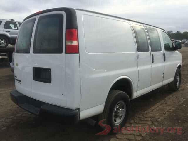 1FMCU0F7XJUB99120 2011 CHEVROLET EXPRESS