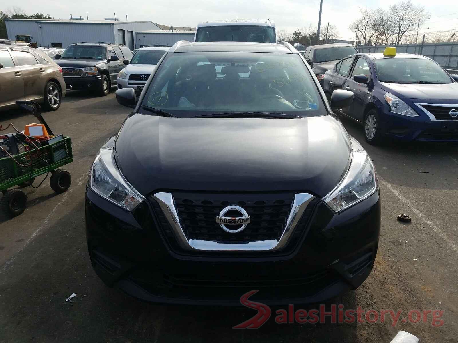 3N1CP5CU6JL527956 2018 NISSAN KICKS