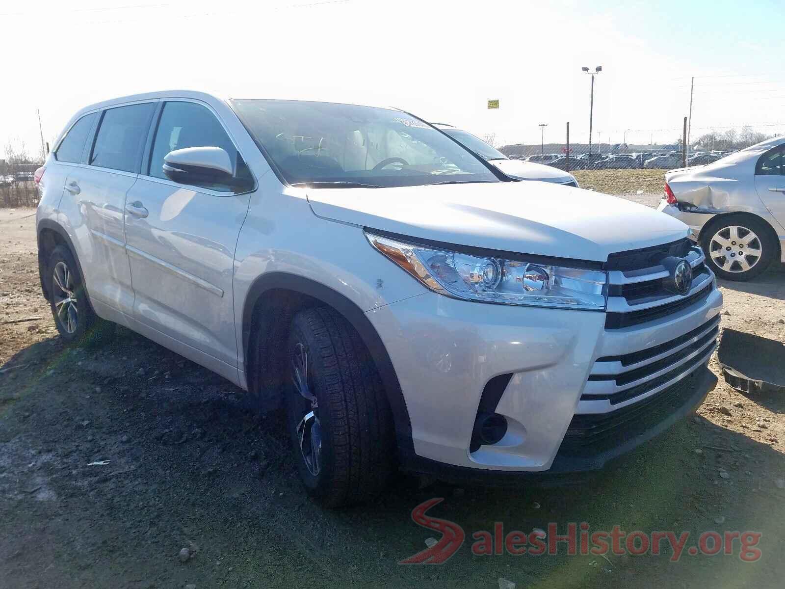 5TDZARFH5JS039767 2018 TOYOTA HIGHLANDER