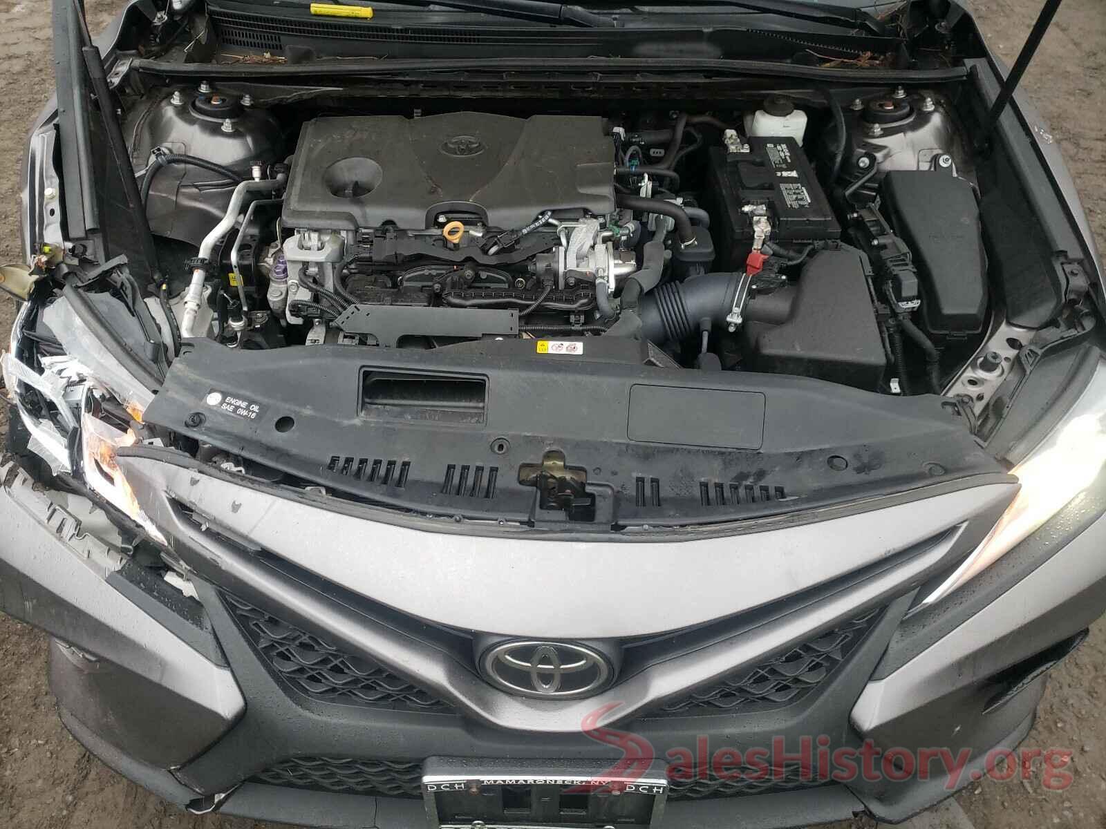 4T1B11HK6JU549029 2018 TOYOTA CAMRY