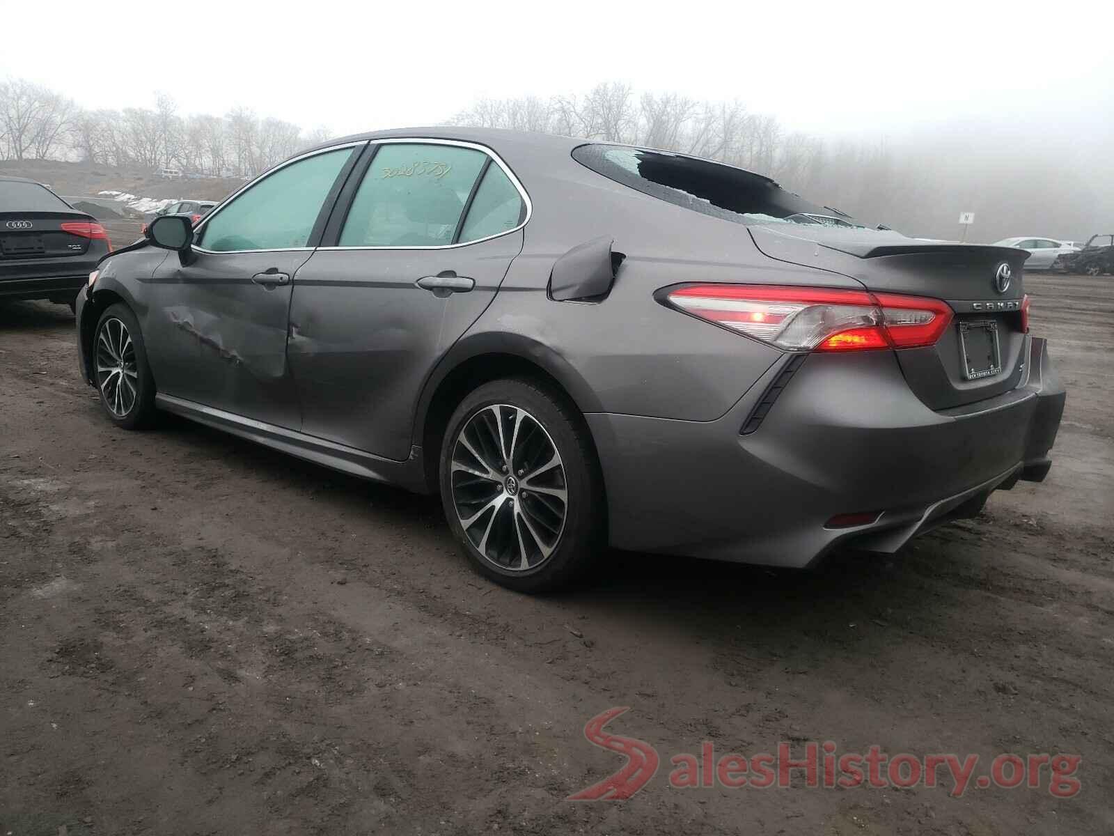 4T1B11HK6JU549029 2018 TOYOTA CAMRY