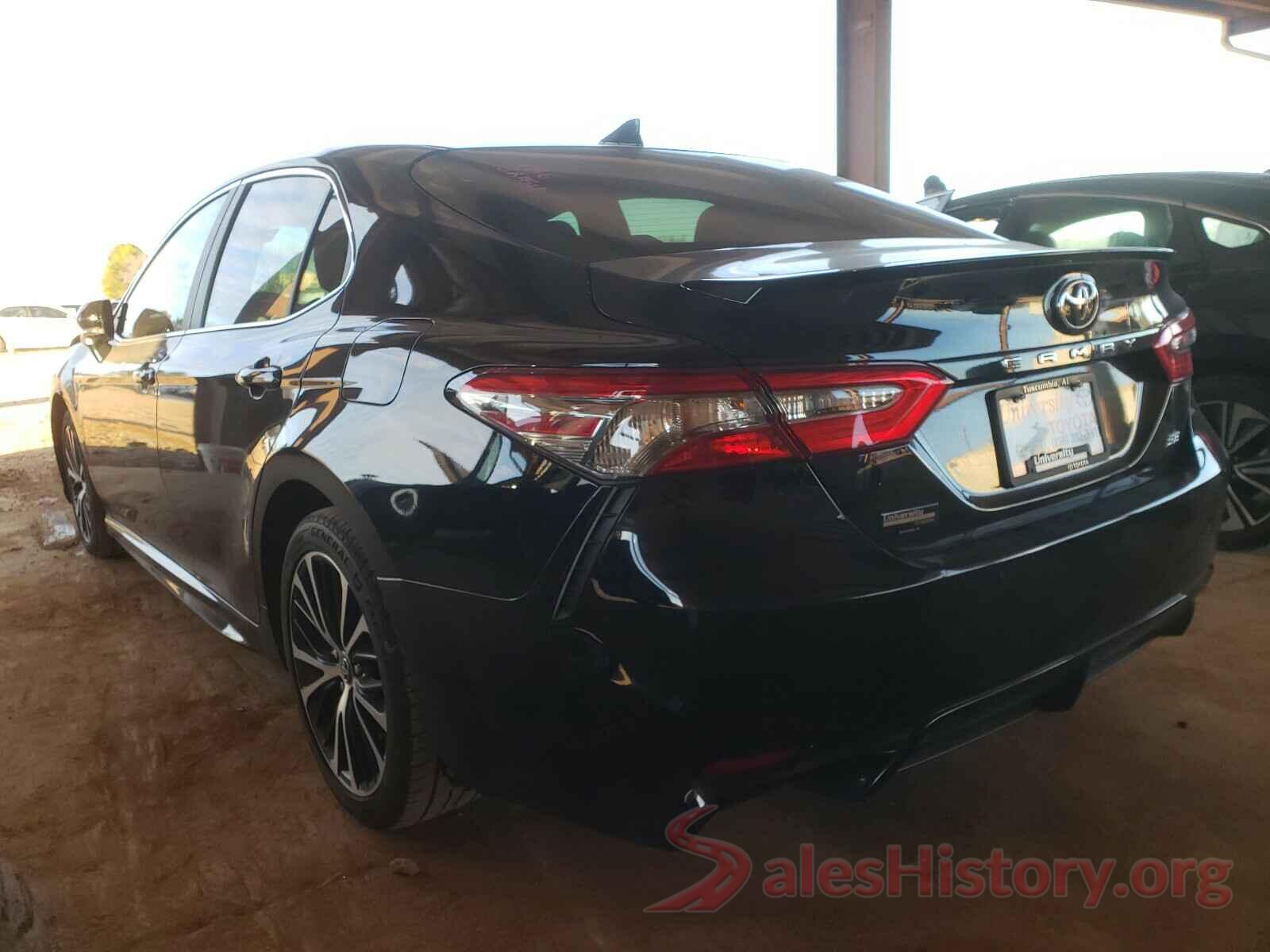 4T1B11HK1JU053989 2018 TOYOTA CAMRY