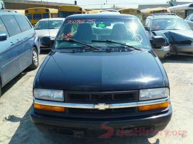 1VWAA7A3XLC005368 1998 CHEVROLET S10