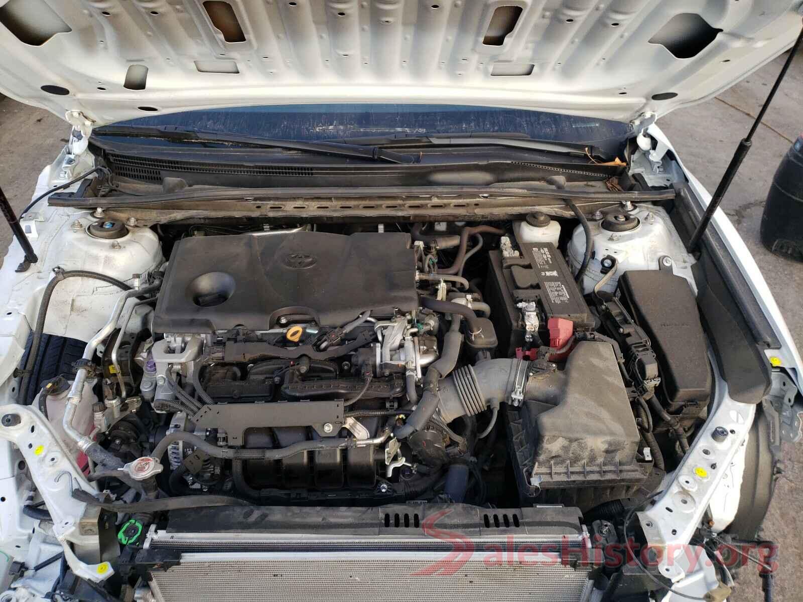 4T1B11HK8JU004093 2018 TOYOTA CAMRY