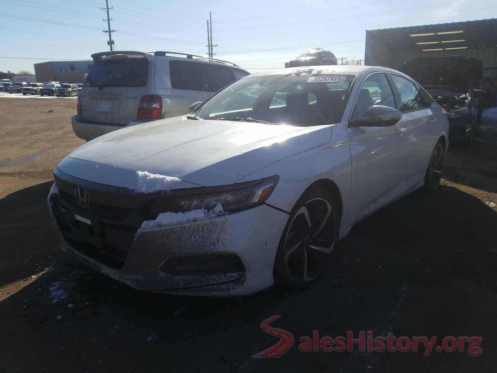 1HGCV1F31JA157166 2018 HONDA ACCORD