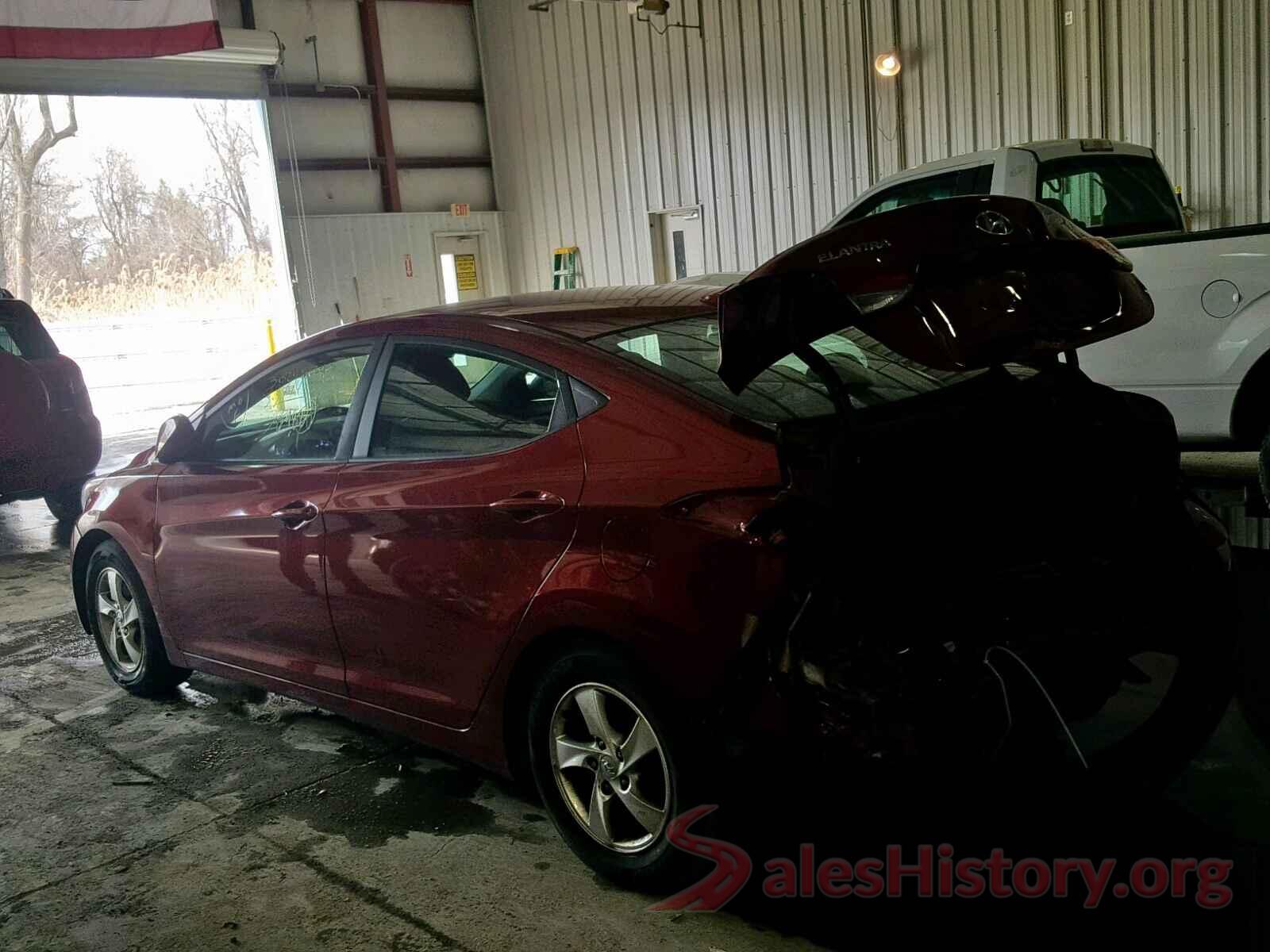 4S4BSANC5H3215083 2015 HYUNDAI ELANTRA