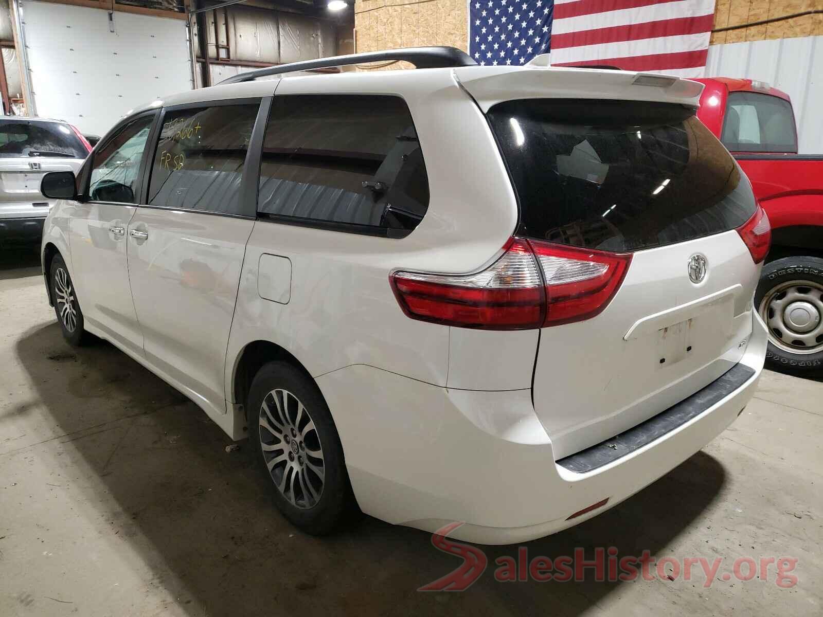 5TDYZ3DC8JS946733 2018 TOYOTA SIENNA