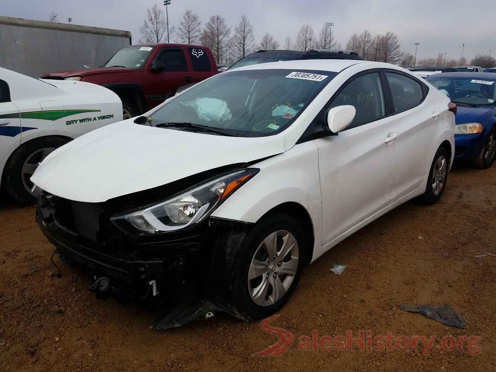 5NPDH4AE3GH724693 2016 HYUNDAI ELANTRA