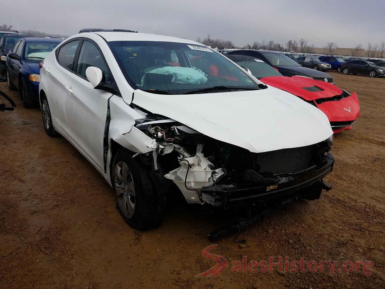 5NPDH4AE3GH724693 2016 HYUNDAI ELANTRA