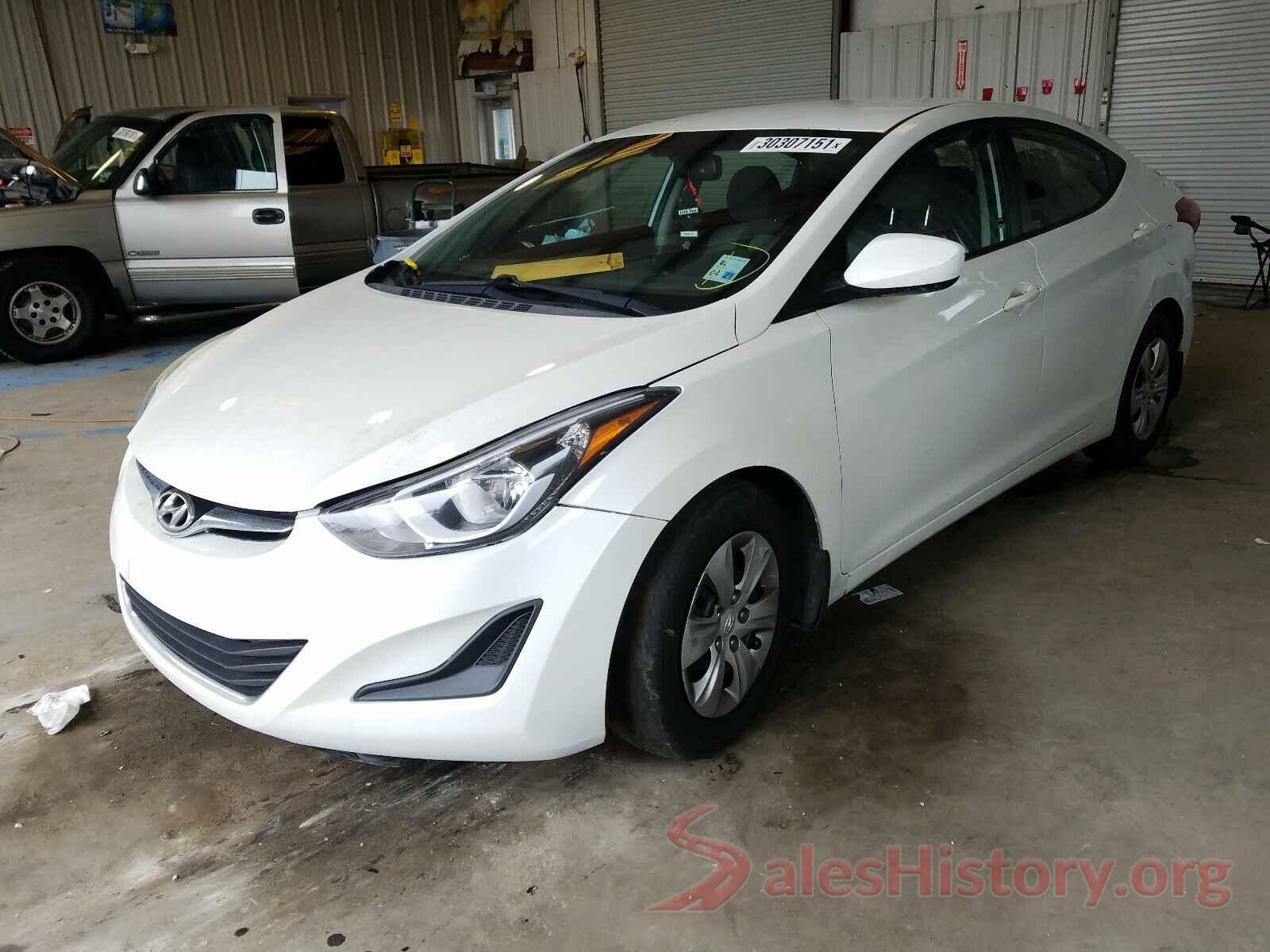 5NPDH4AE3GH733765 2016 HYUNDAI ELANTRA