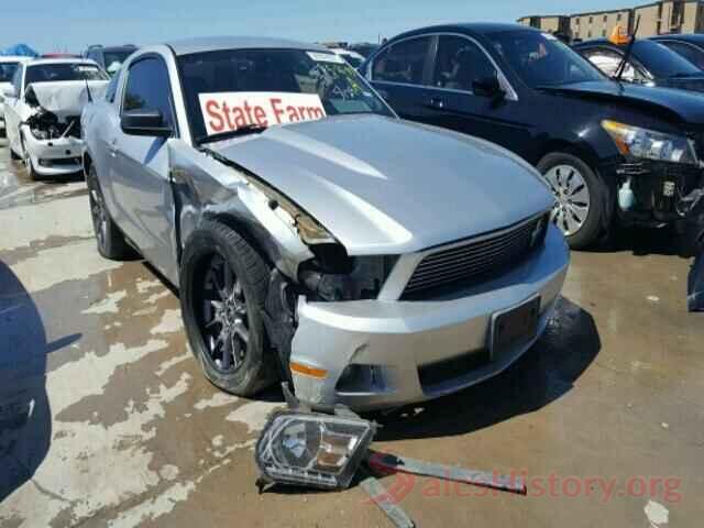 1FBZX2ZM8HKA20957 2011 FORD MUSTANG