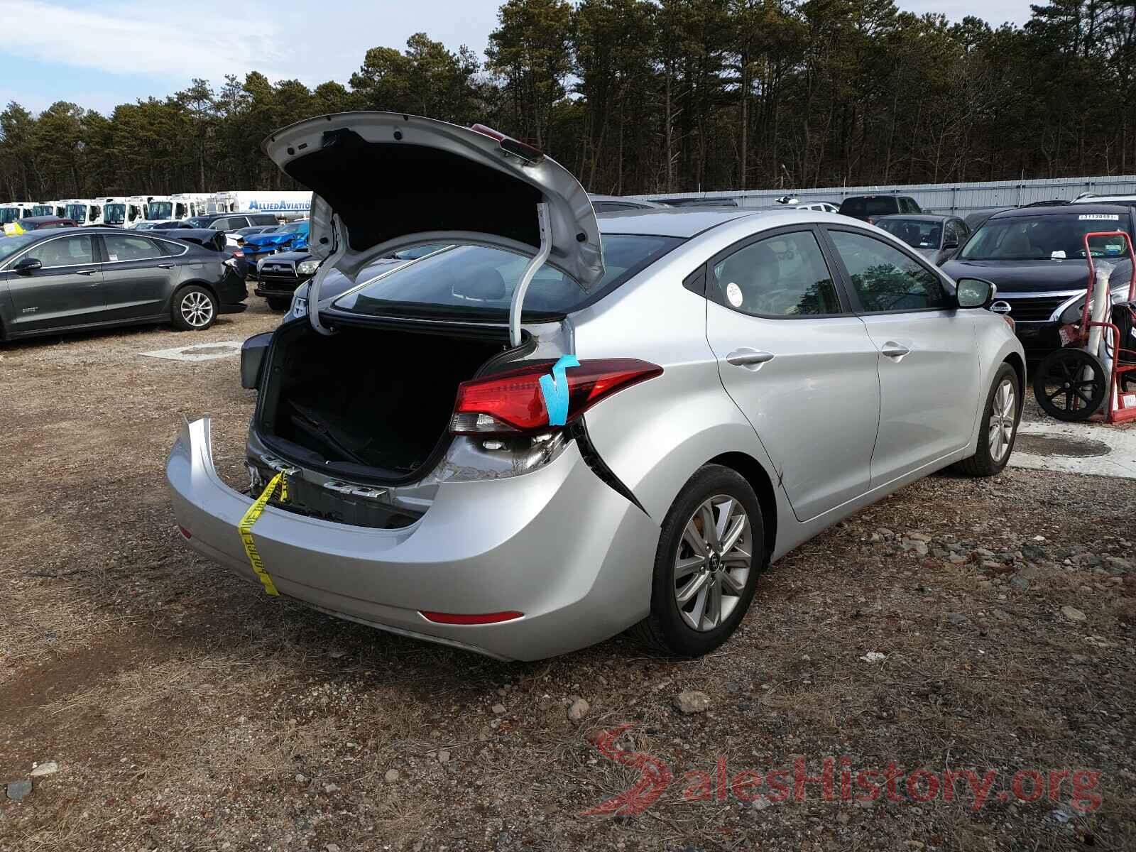 5NPDH4AE0GH684640 2016 HYUNDAI ELANTRA