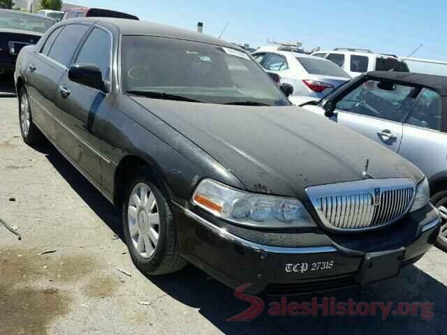 4S3BWAD69M3004483 2005 LINCOLN TOWNCAR