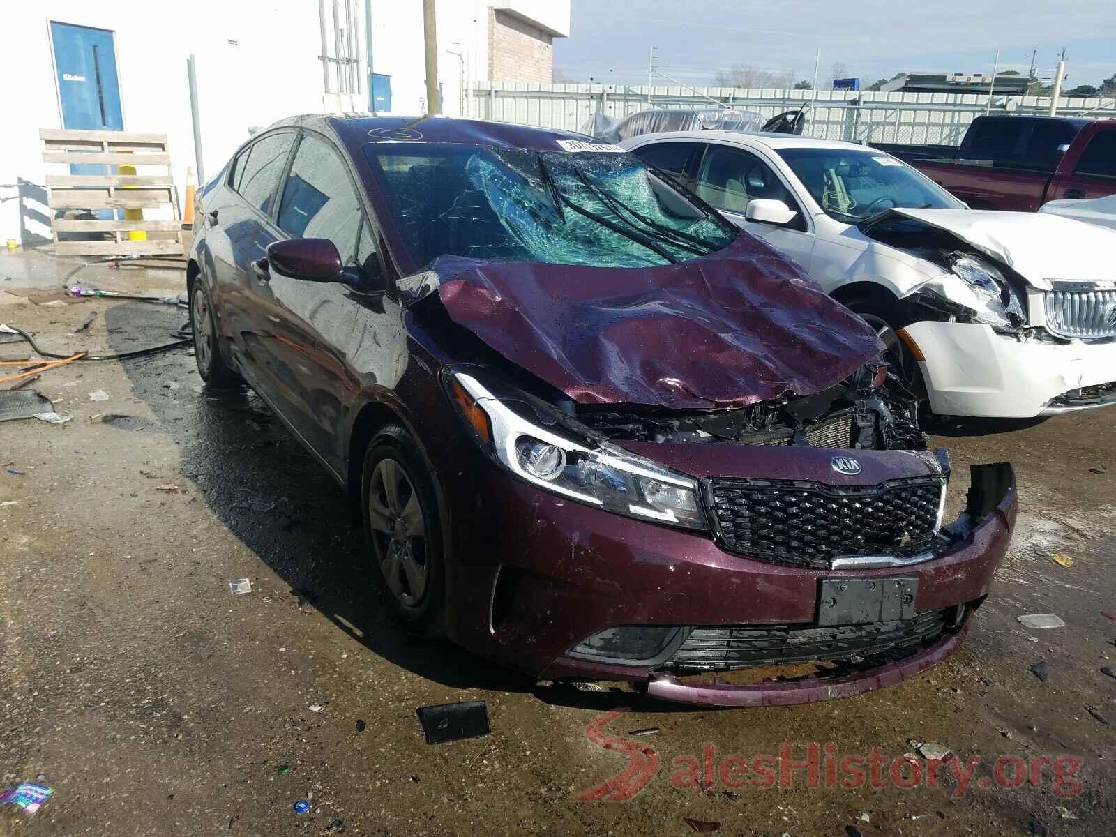 3KPFL4A76HE091640 2017 KIA FORTE