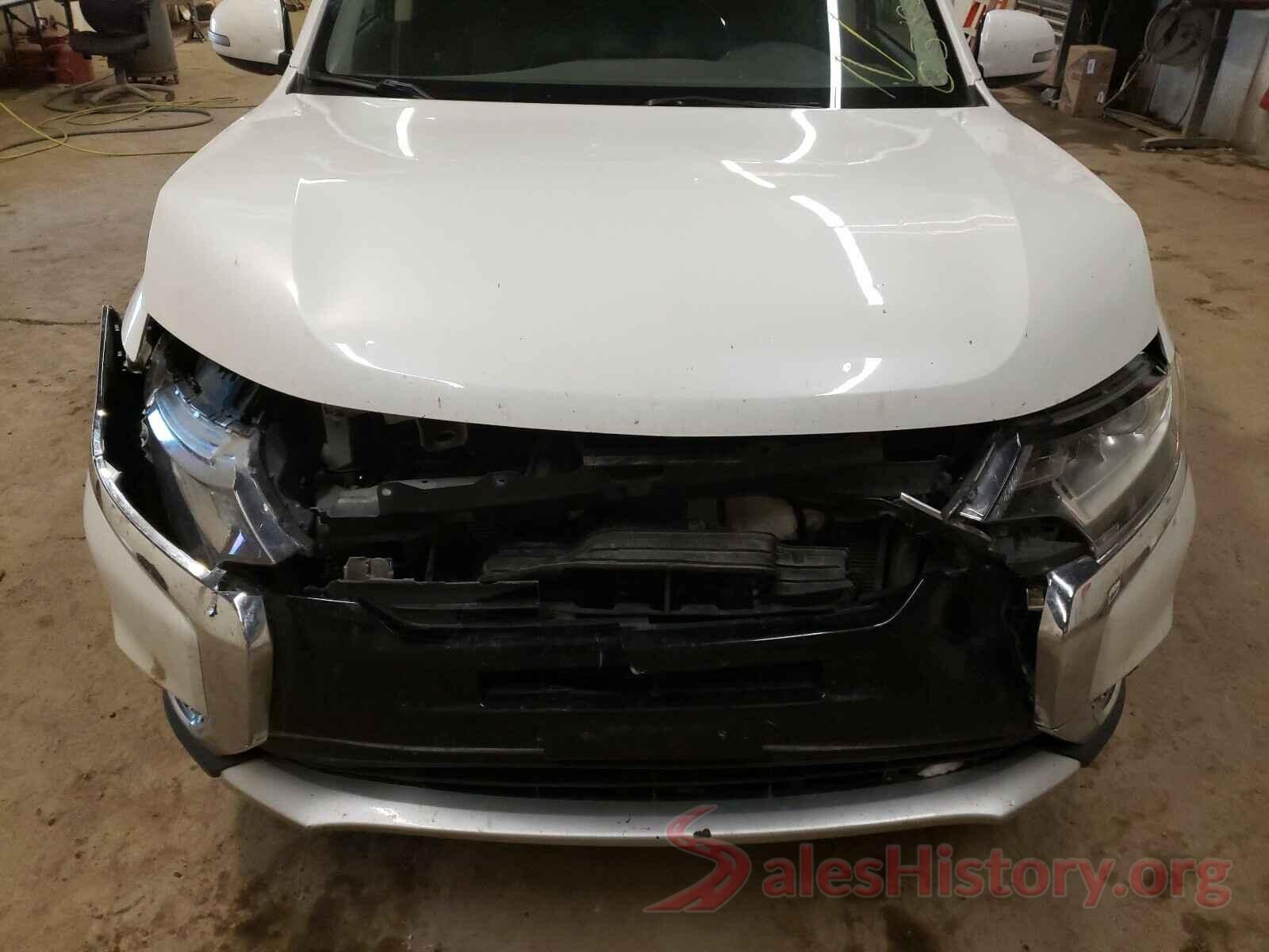 JA4AZ3A36HZ051945 2017 MITSUBISHI OUTLANDER