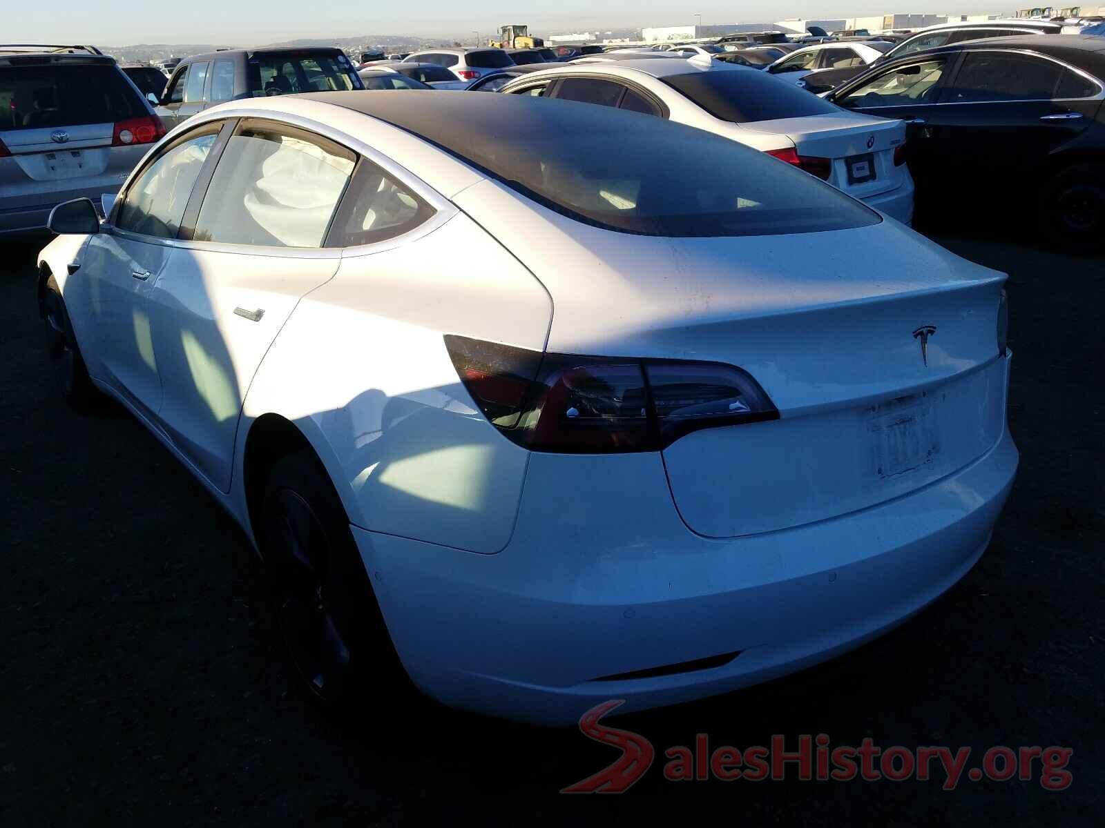 5YJ3E1EA8JF043509 2018 TESLA MODEL 3