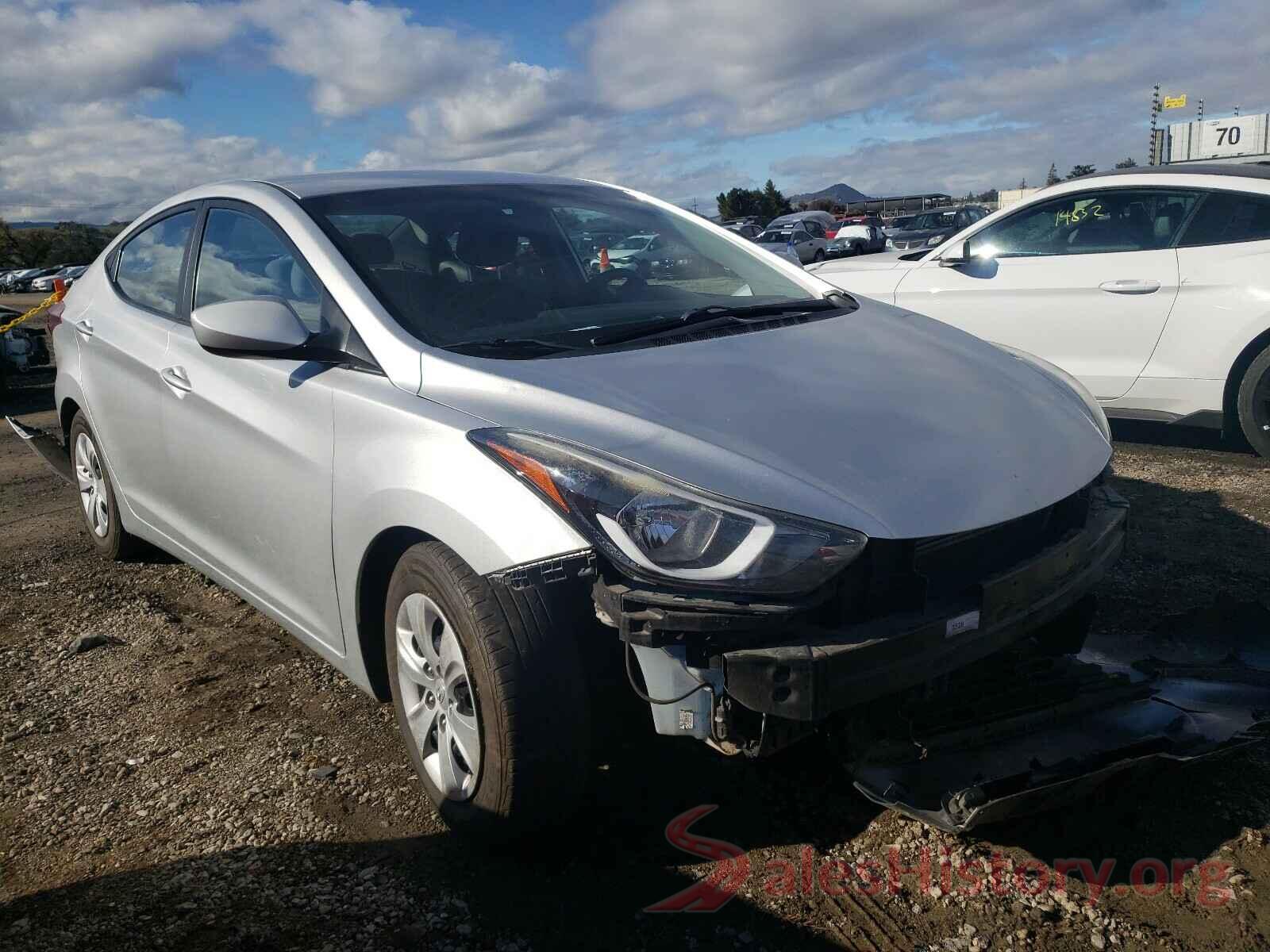 5NPDH4AE5GH700797 2016 HYUNDAI ELANTRA