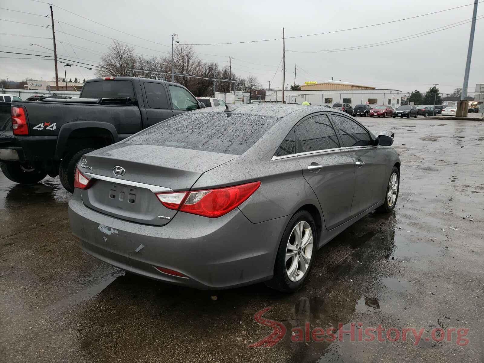 4T1B11HK3JU622776 2011 HYUNDAI SONATA