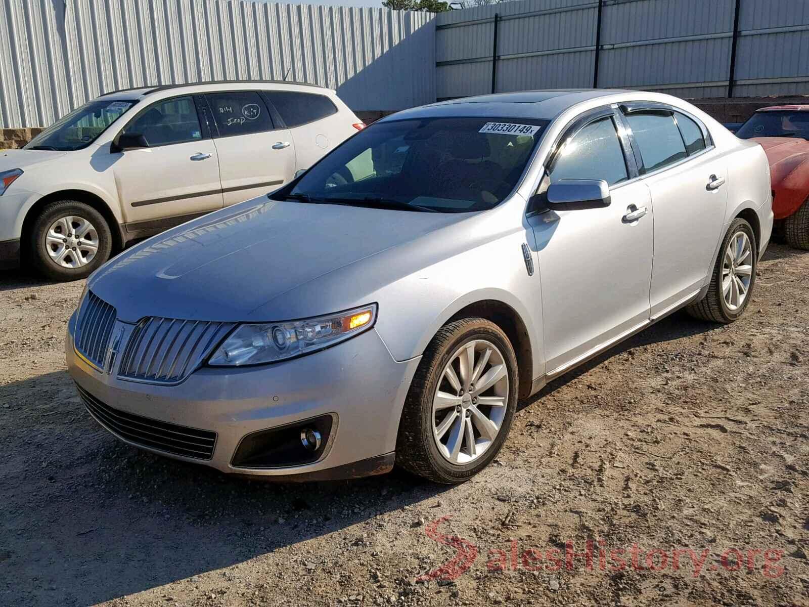 2T1BURHE1KC245075 2010 LINCOLN MKS