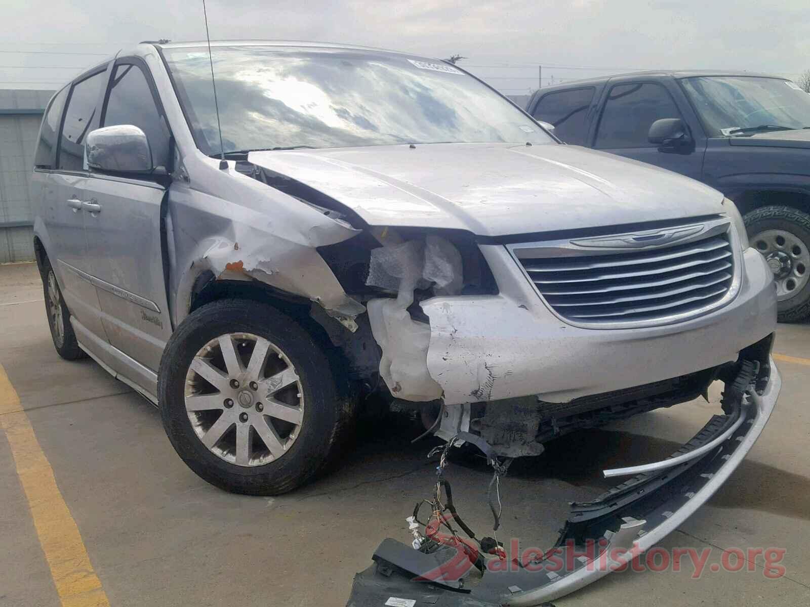 JTJBM7FX3J5194759 2011 CHRYSLER TOWN & COU