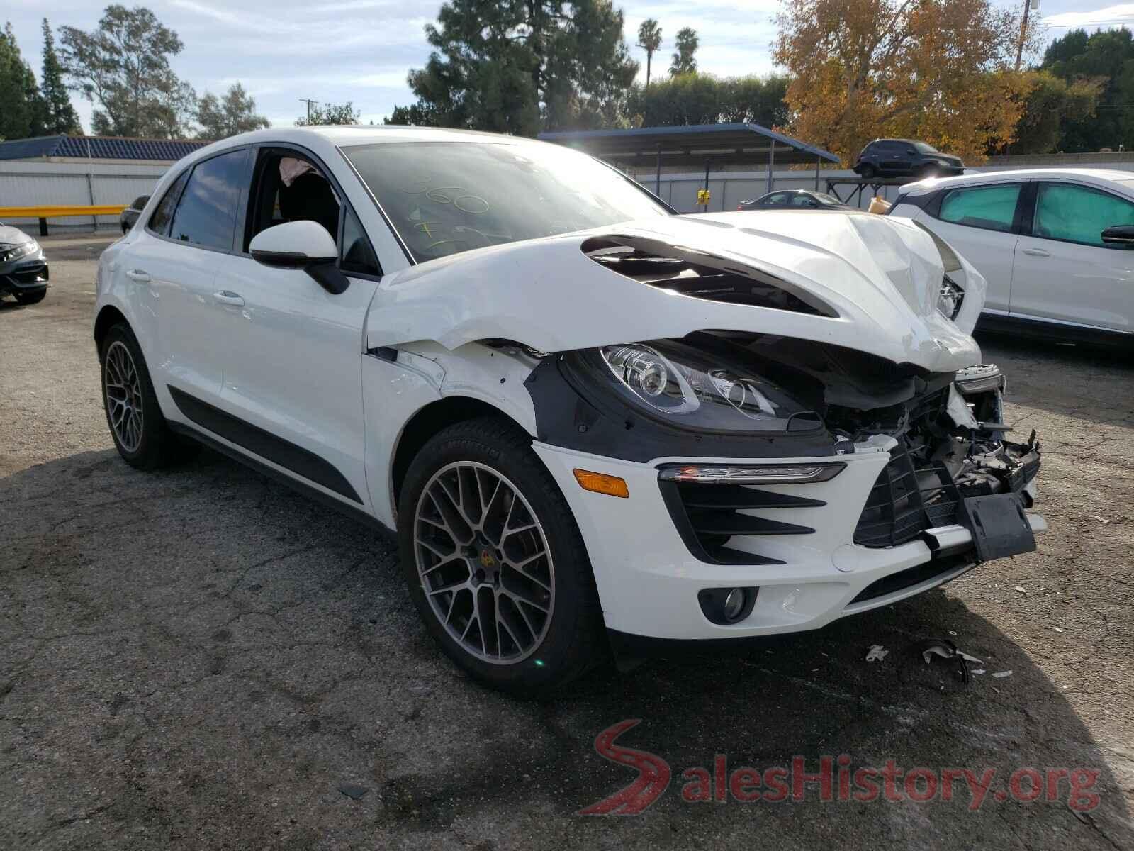 WP1AA2A53JLB21272 2018 PORSCHE MACAN