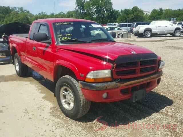 3N1AB8CV3MY250061 1998 DODGE DAKOTA