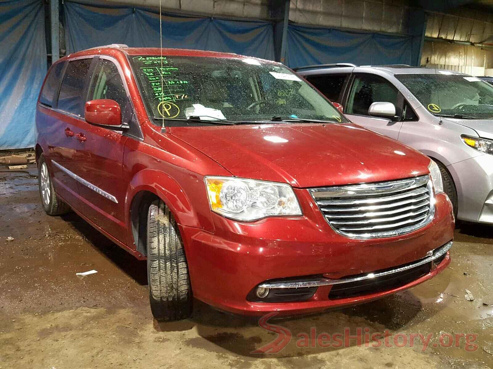 SALWG2PF2GA115613 2013 CHRYSLER TOWN & COU