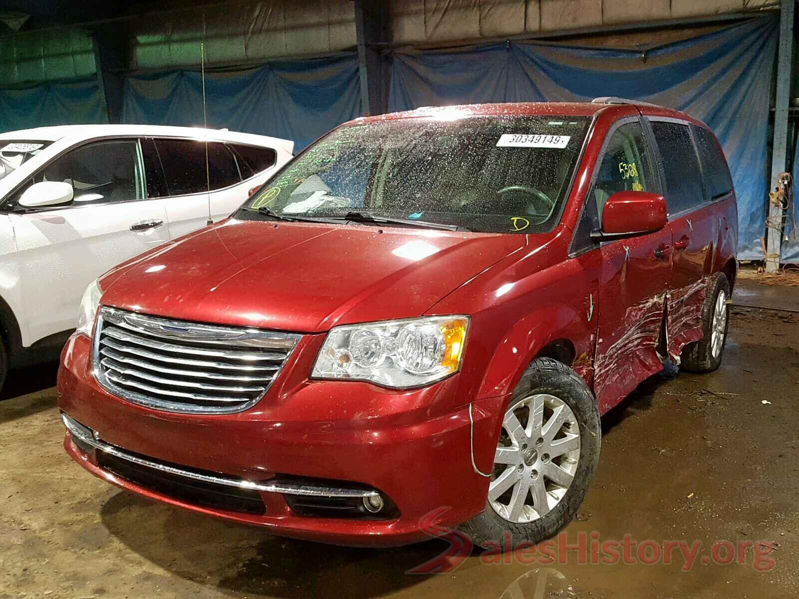 SALWG2PF2GA115613 2013 CHRYSLER TOWN & COU