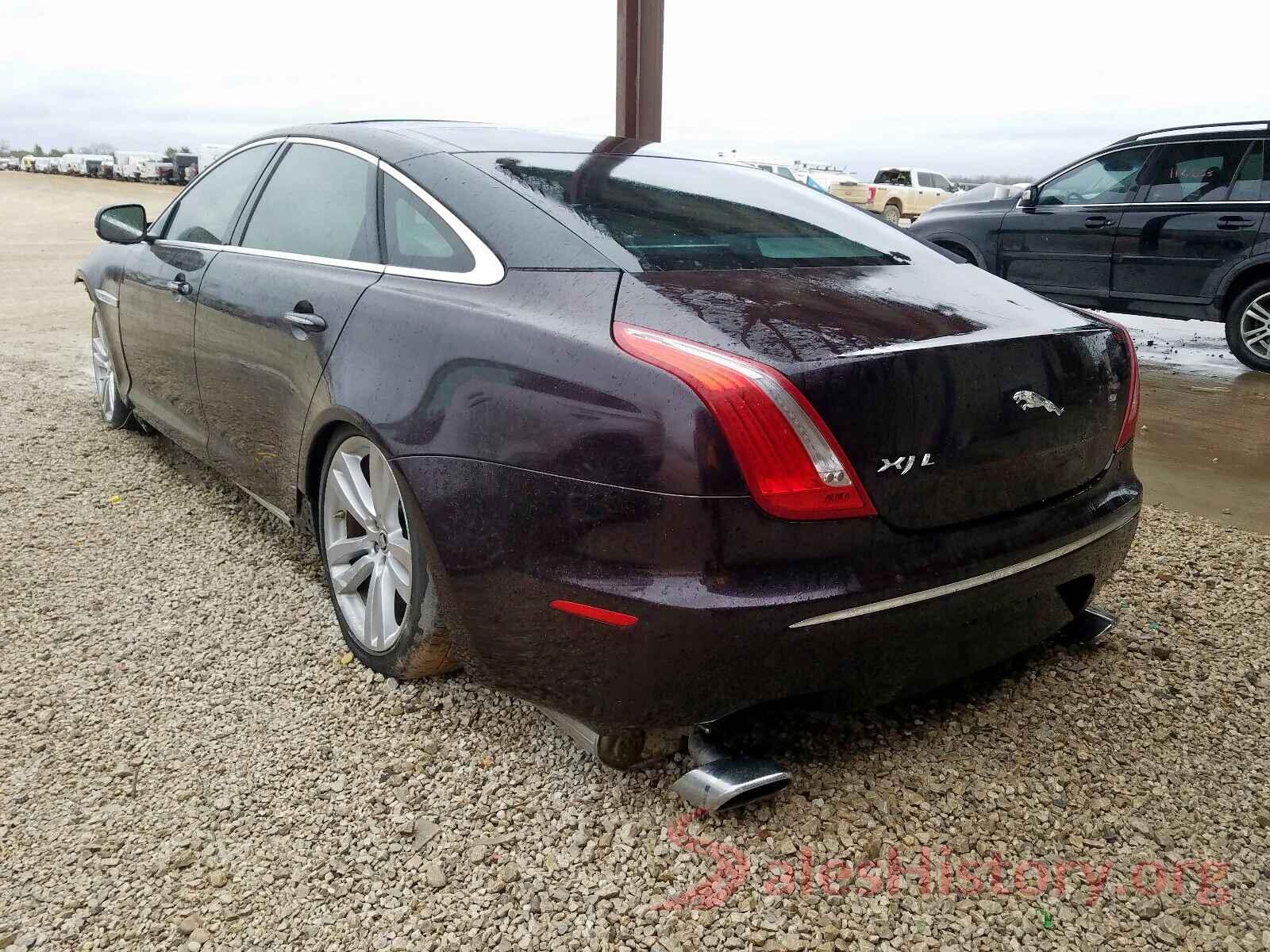 JM3TCACY3G0119755 2011 JAGUAR XJ