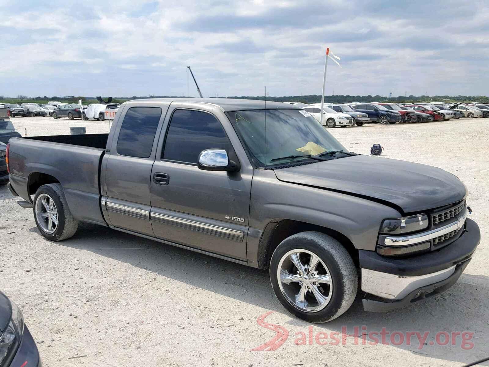 2HGFC2F85HH571177 2000 CHEVROLET SILVERADO