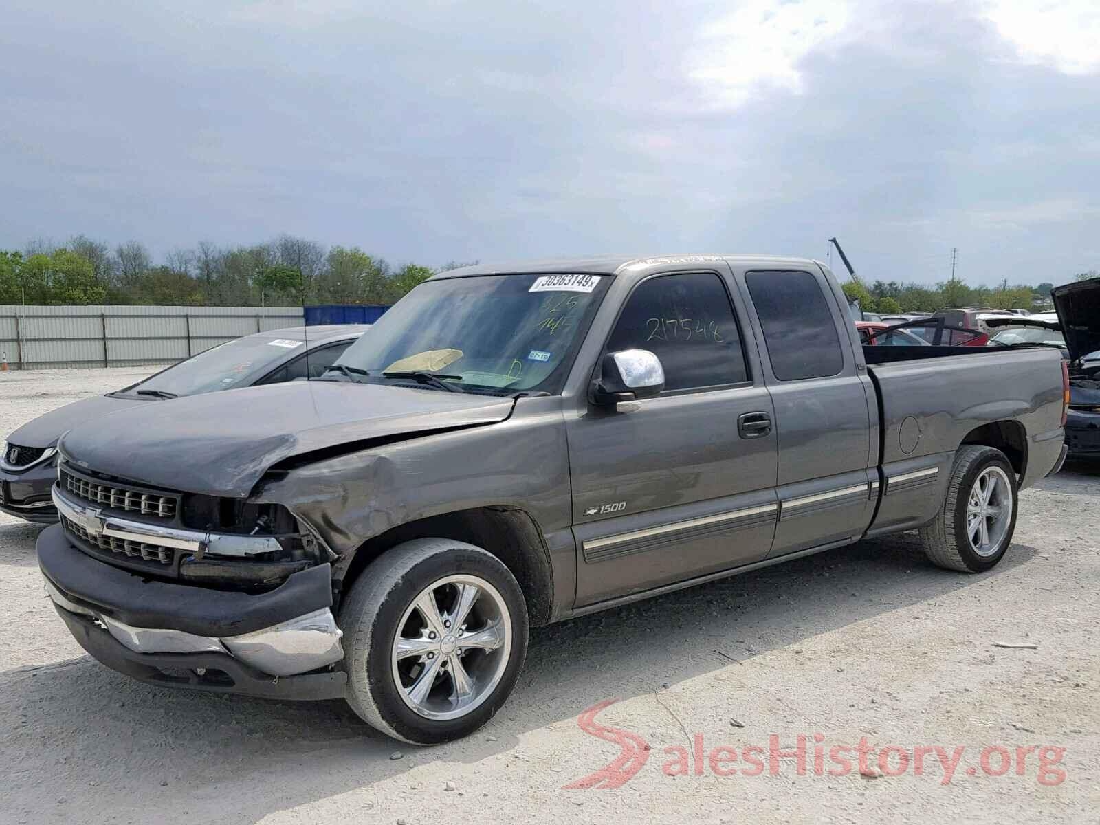 2HGFC2F85HH571177 2000 CHEVROLET SILVERADO