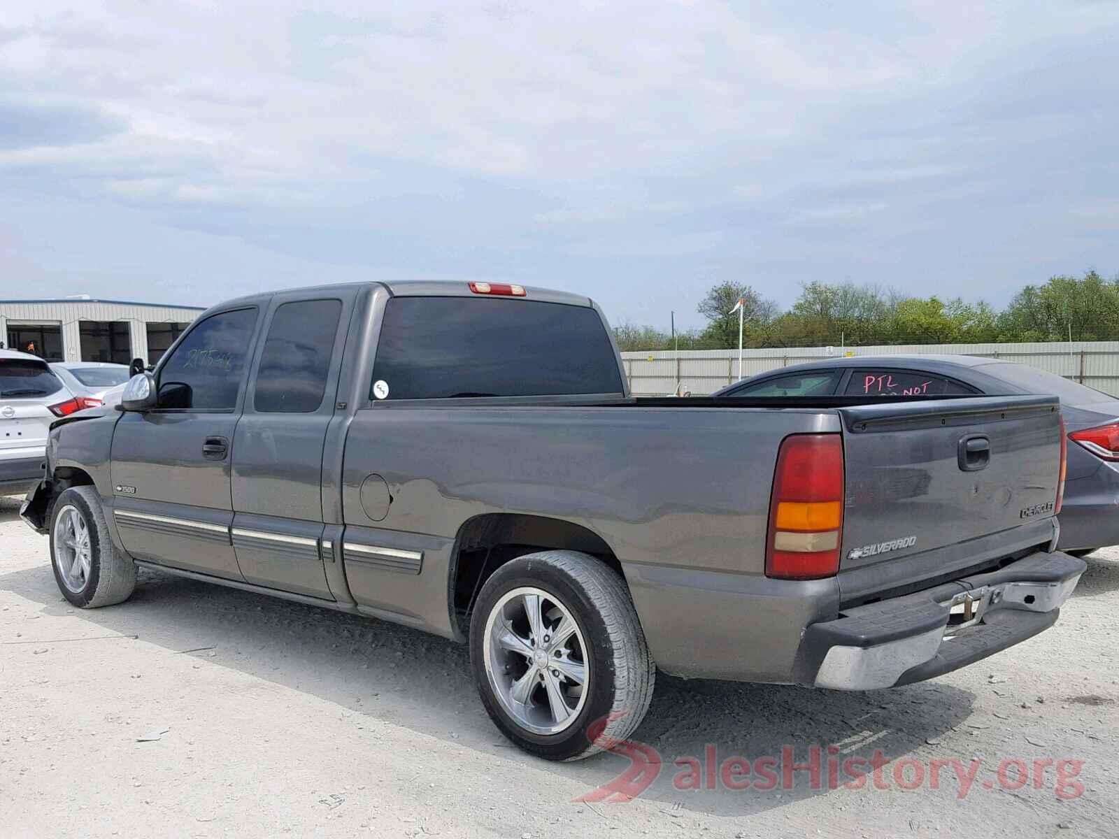 2HGFC2F85HH571177 2000 CHEVROLET SILVERADO