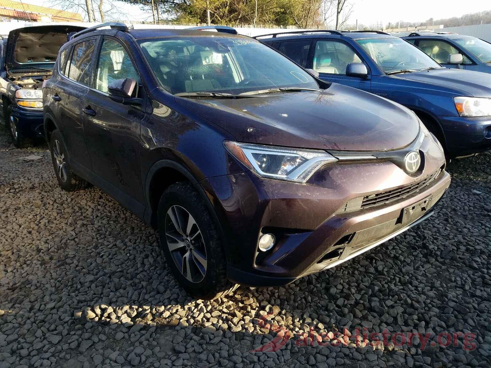 2T3RFREV0HW611815 2017 TOYOTA RAV4