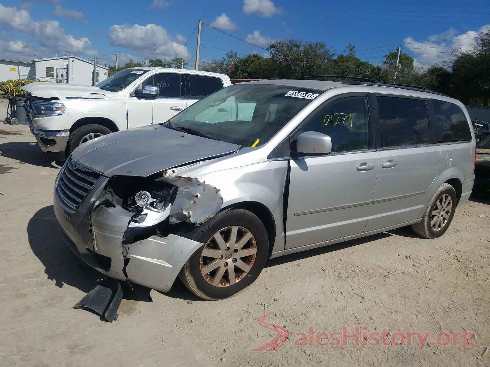 1C4RJFBG6HC776130 2010 CHRYSLER MINIVAN