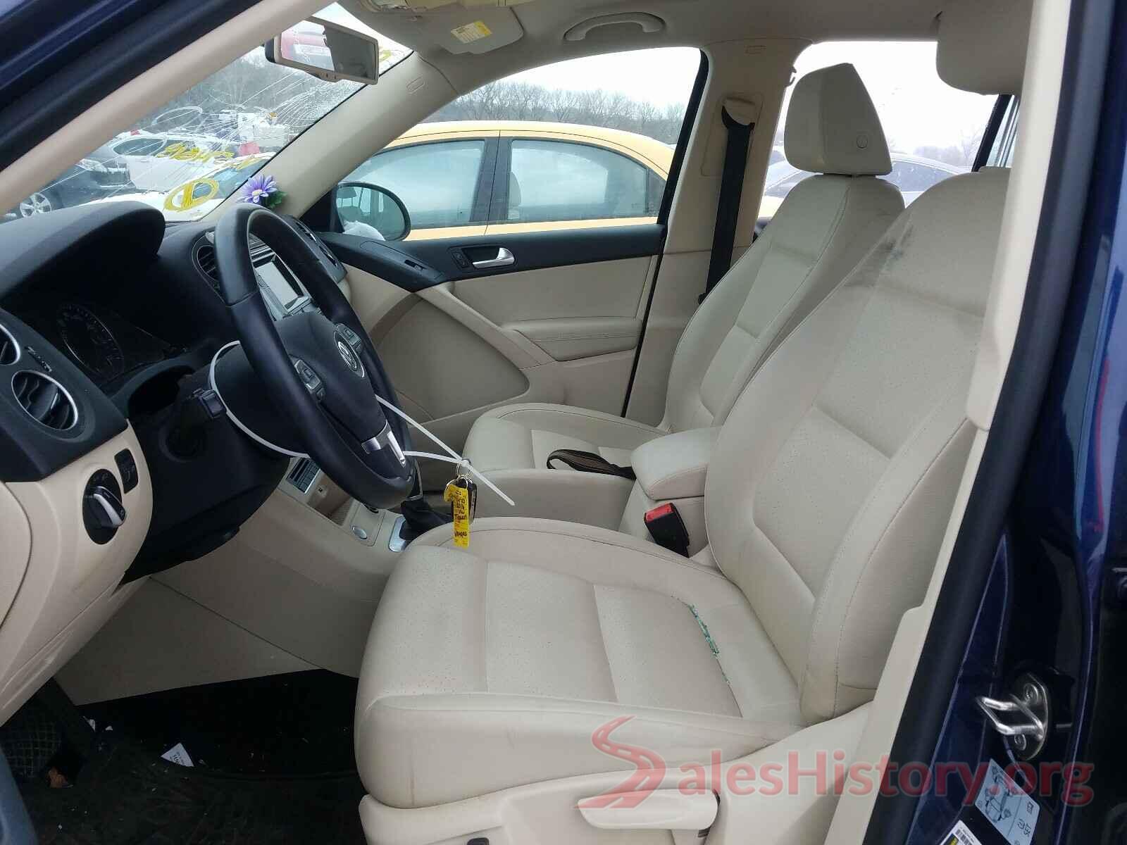 WVGAV7AXXGW574618 2016 VOLKSWAGEN TIGUAN