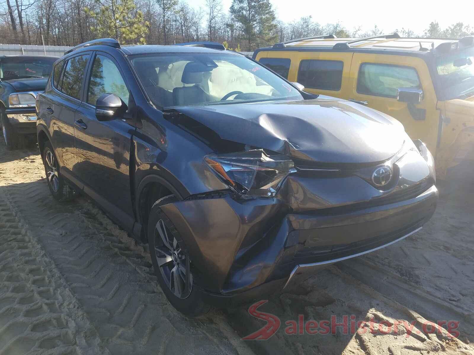 JTMWFREV4JJ741619 2018 TOYOTA RAV4