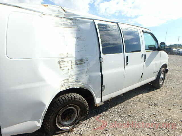 1FMCU9J90JUB24617 2001 CHEVROLET EXPRESS