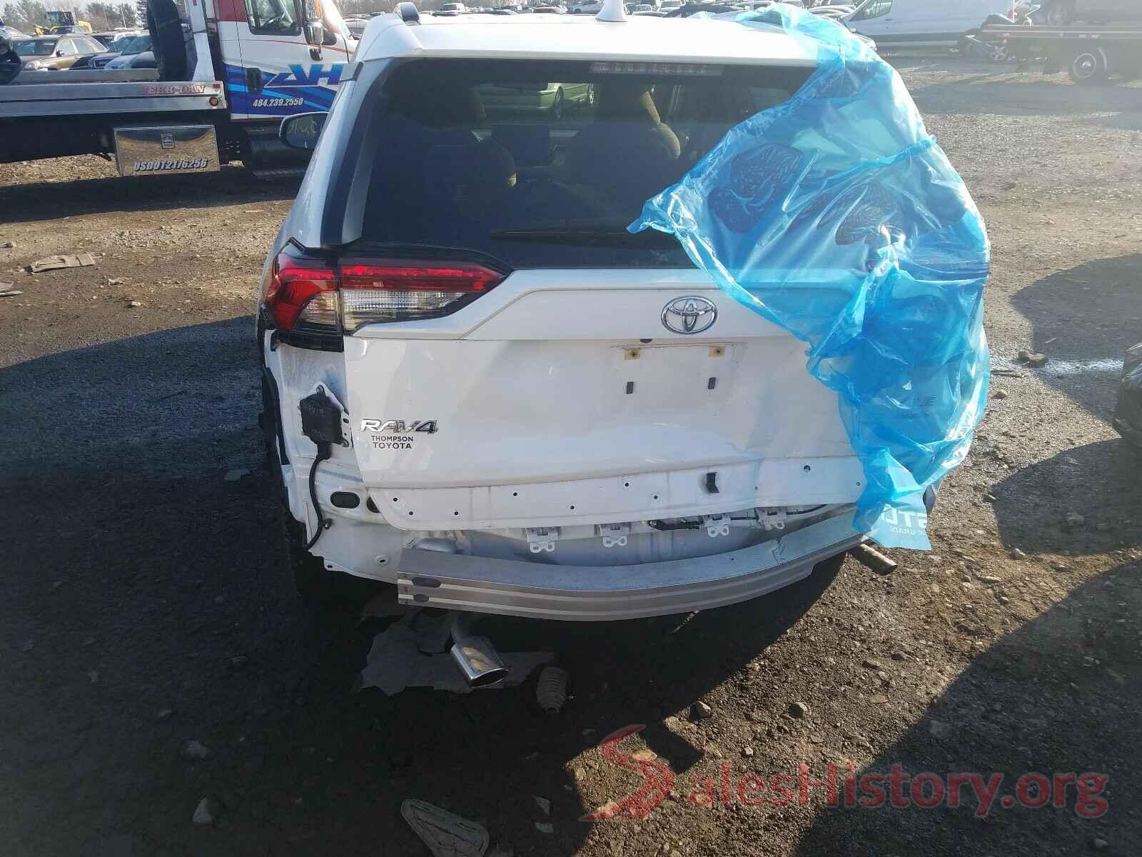 JTMP1RFV7KD029543 2019 TOYOTA RAV4